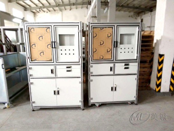 鋁型材工具柜是如何生產(chǎn)定制的？